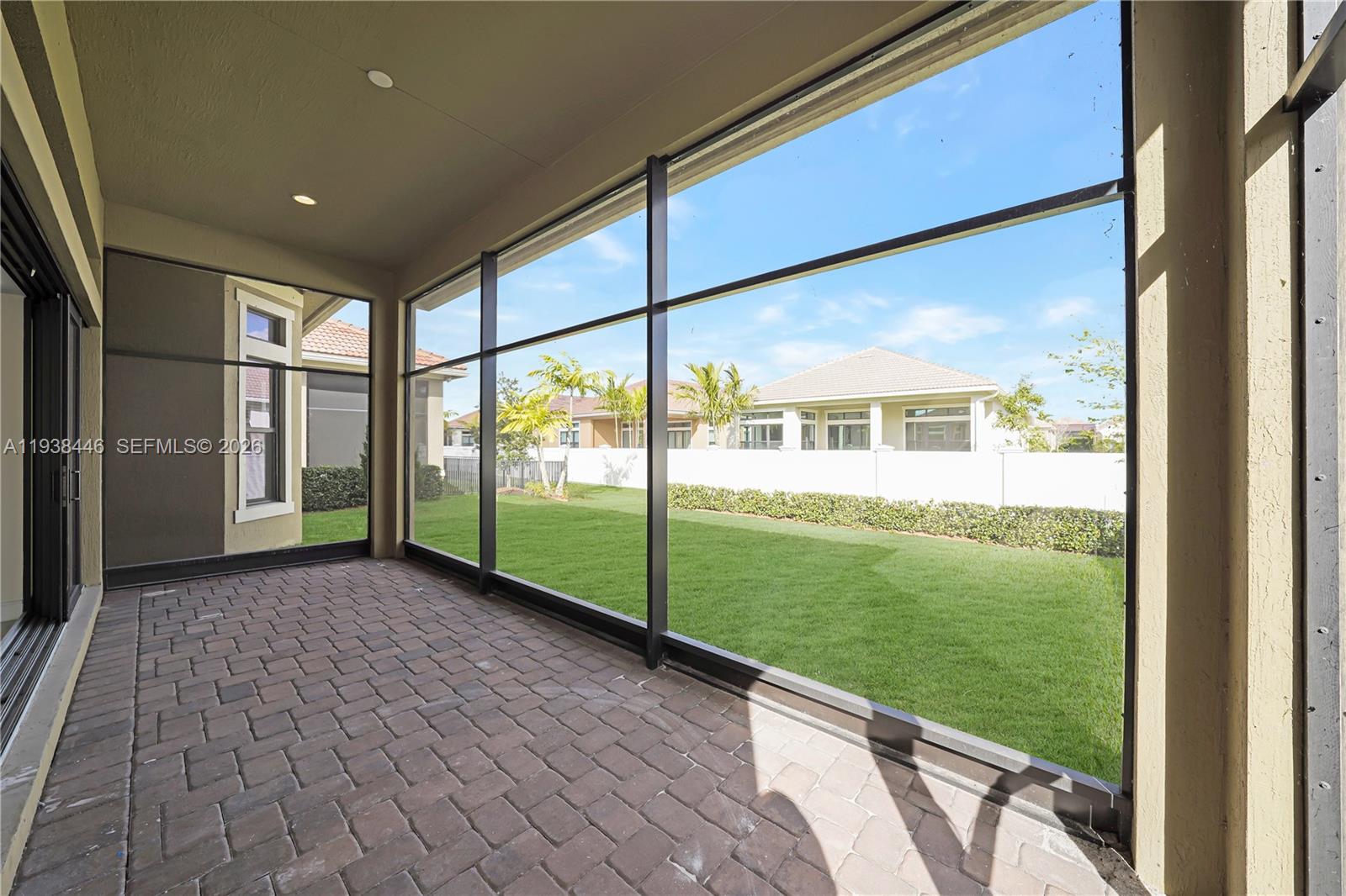 PARKLAND ROYALE - Residential