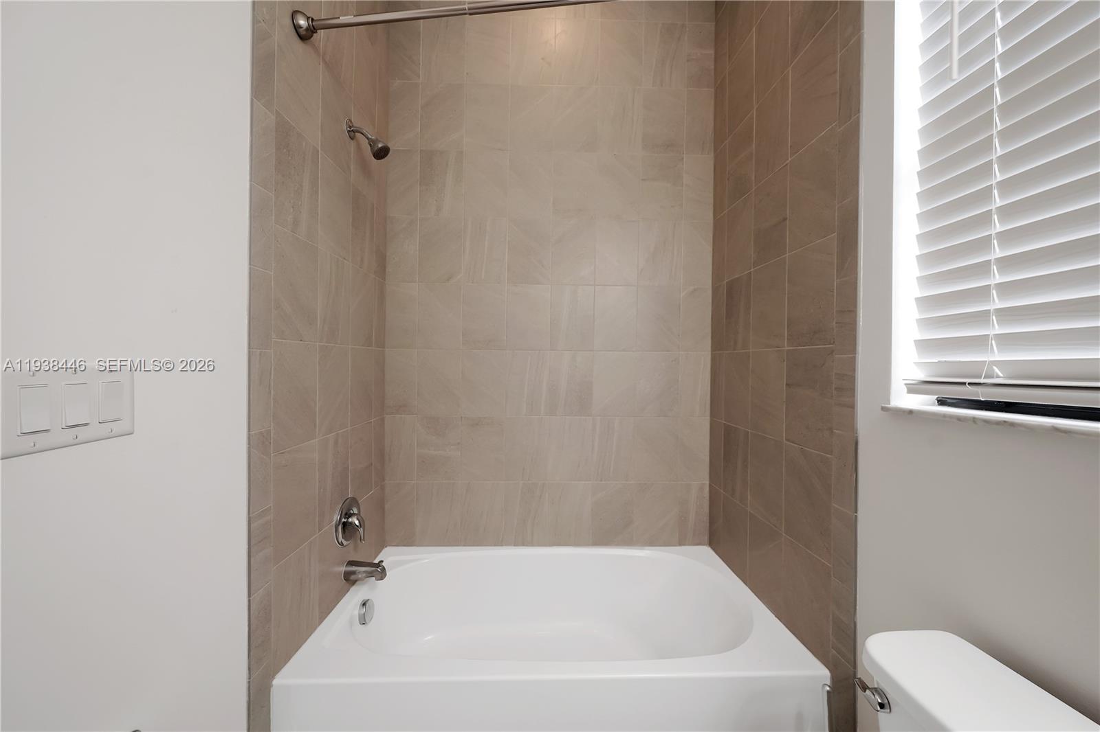 PARKLAND ROYALE - Residential