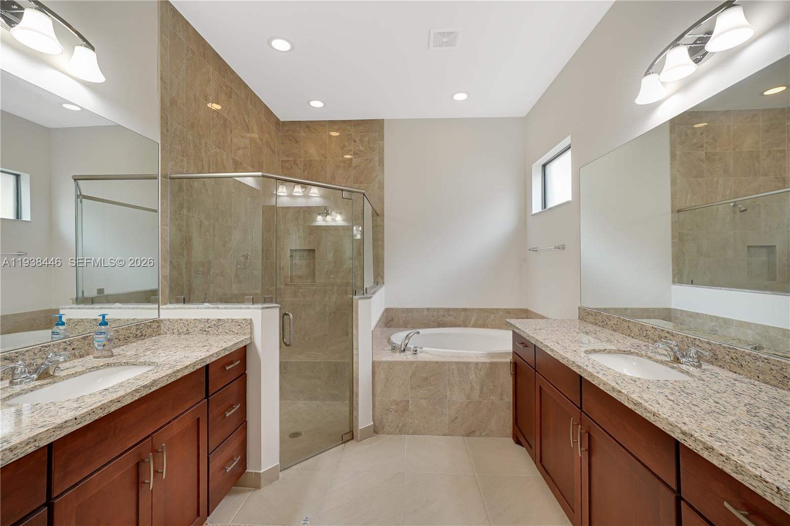 PARKLAND ROYALE - Residential