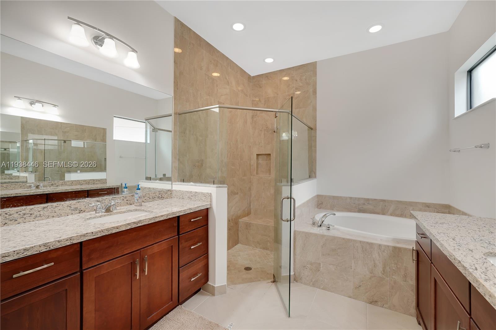 PARKLAND ROYALE - Residential