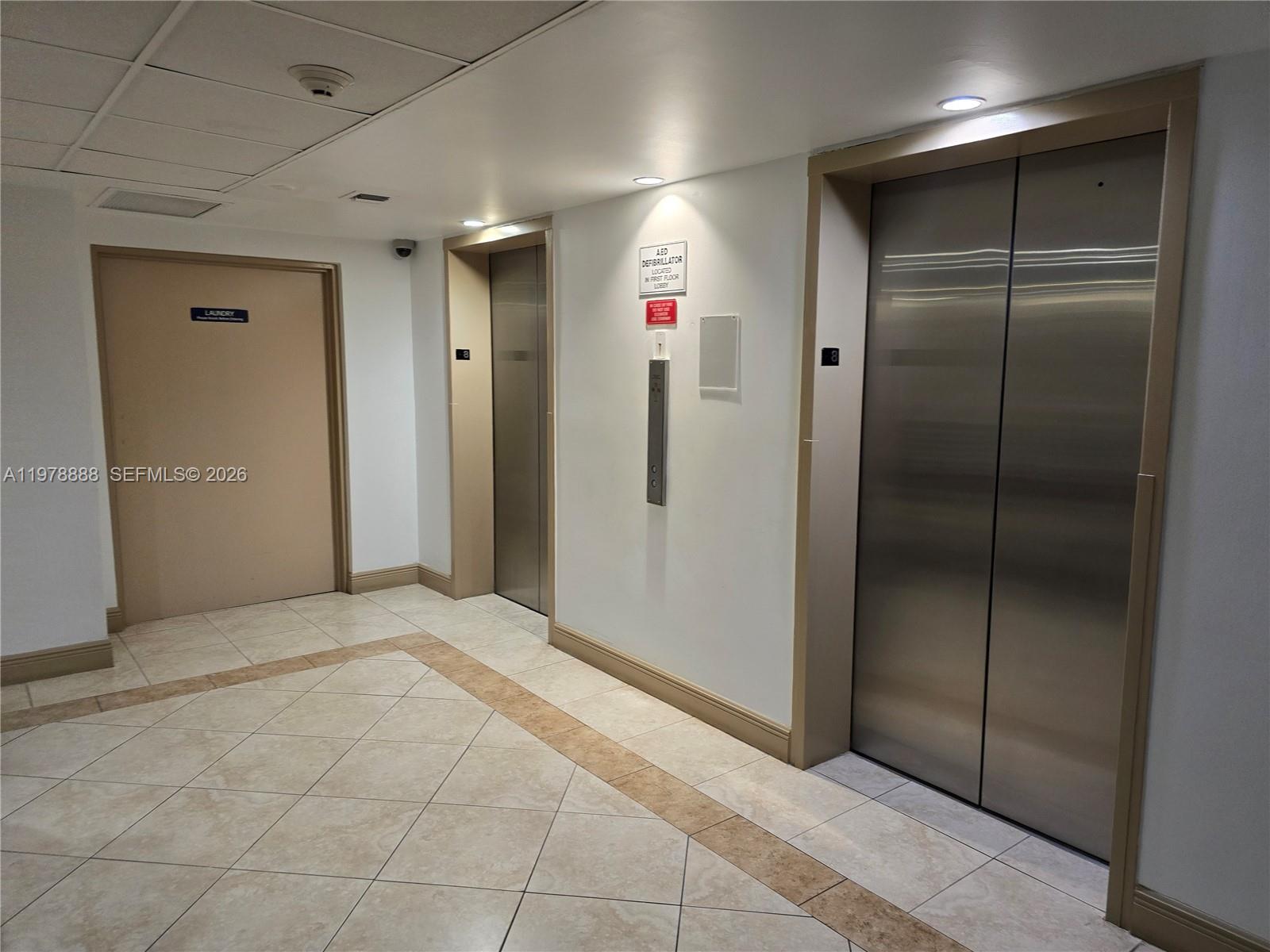 HILLCREST EAST NO 27 COND - Residential