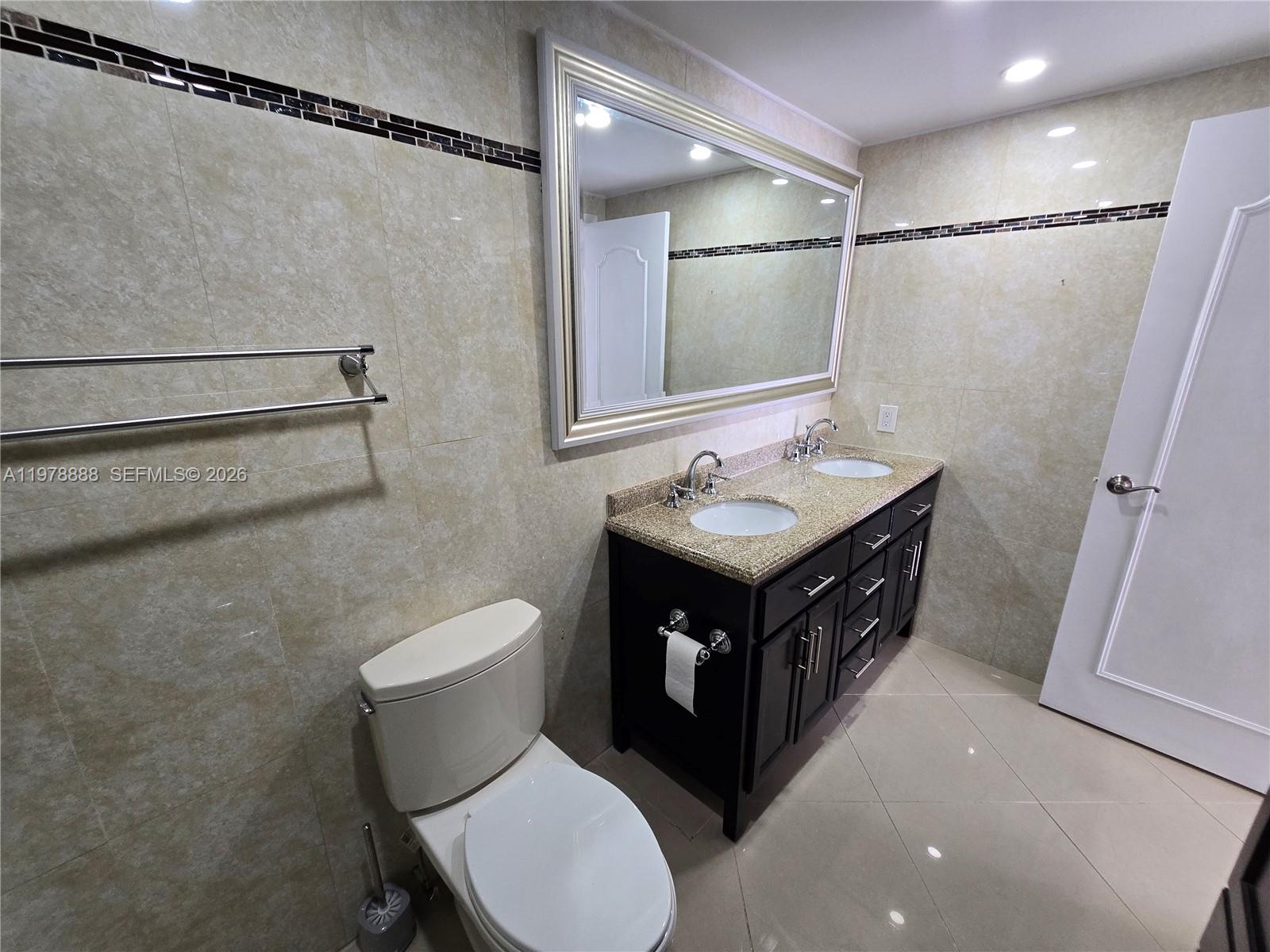 HILLCREST EAST NO 27 COND - Residential