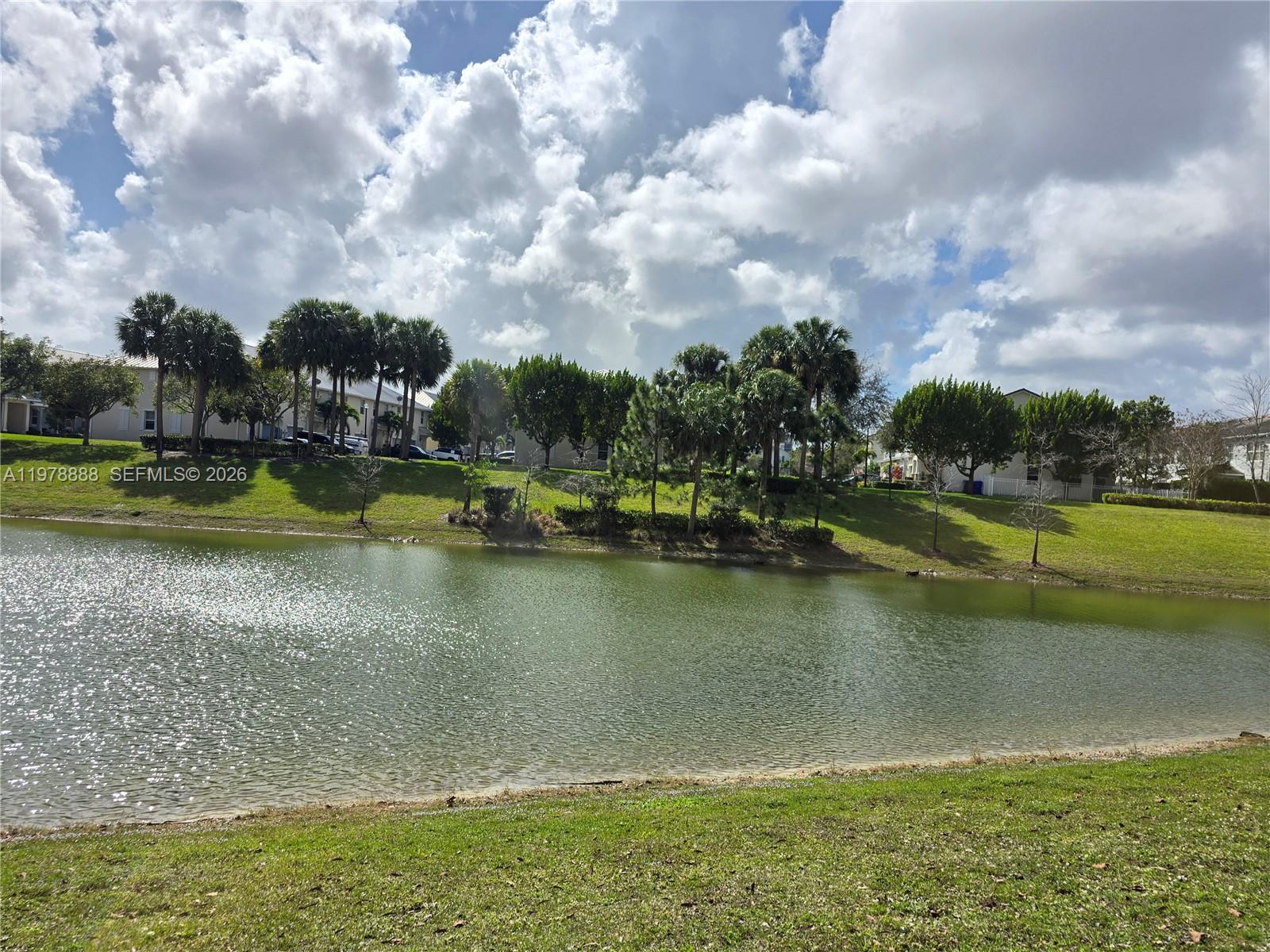 HILLCREST EAST NO 27 COND - Residential