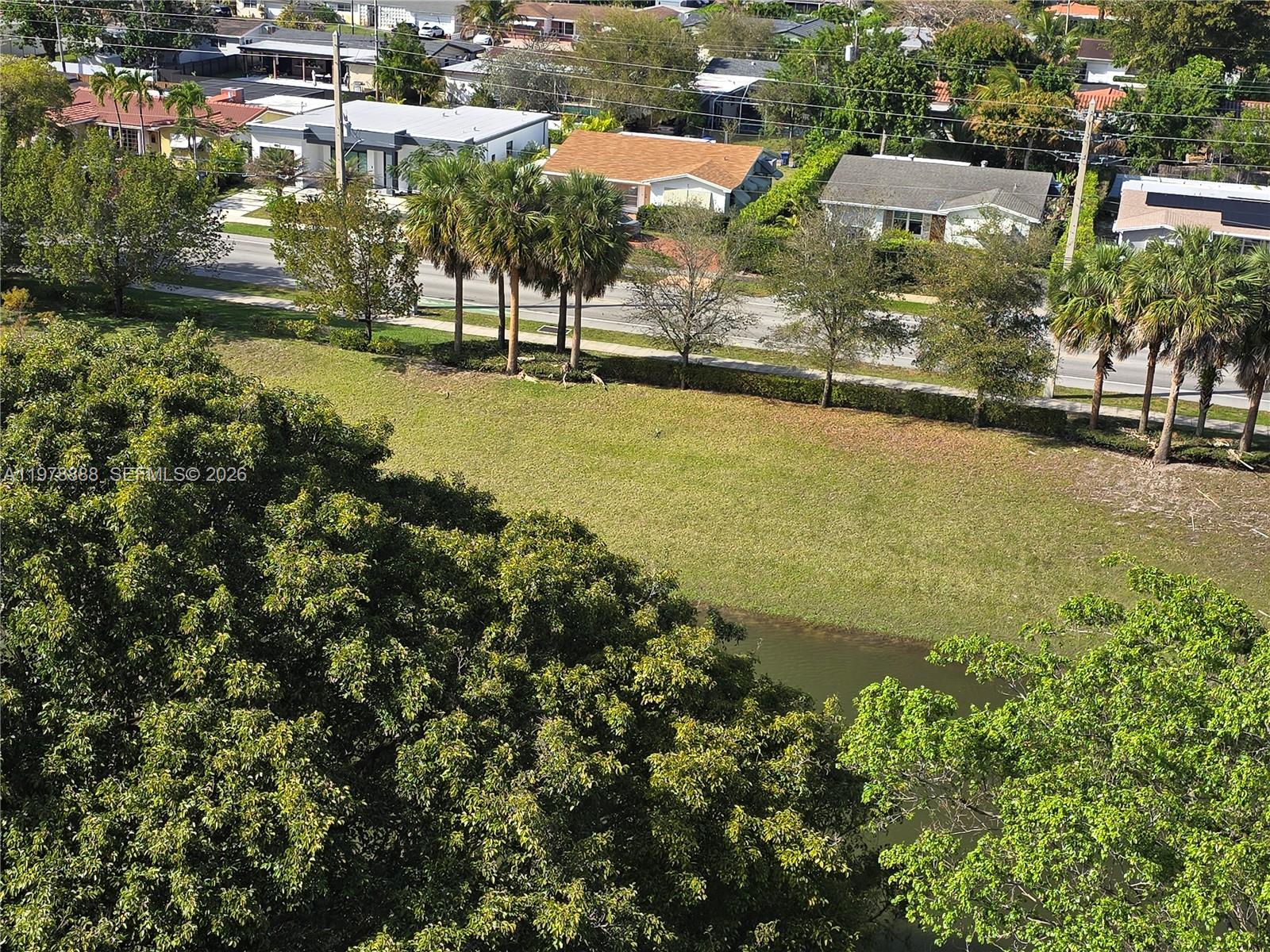 HILLCREST EAST NO 27 COND - Residential