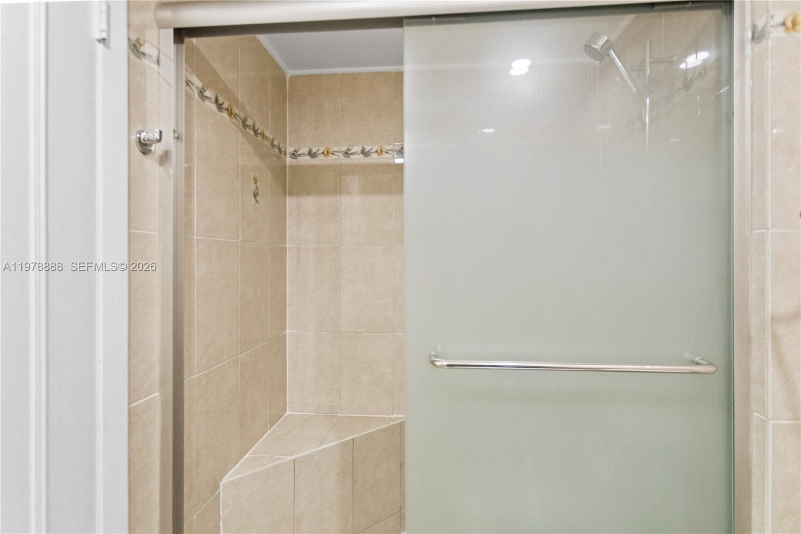HILLCREST EAST NO 27 COND - Residential
