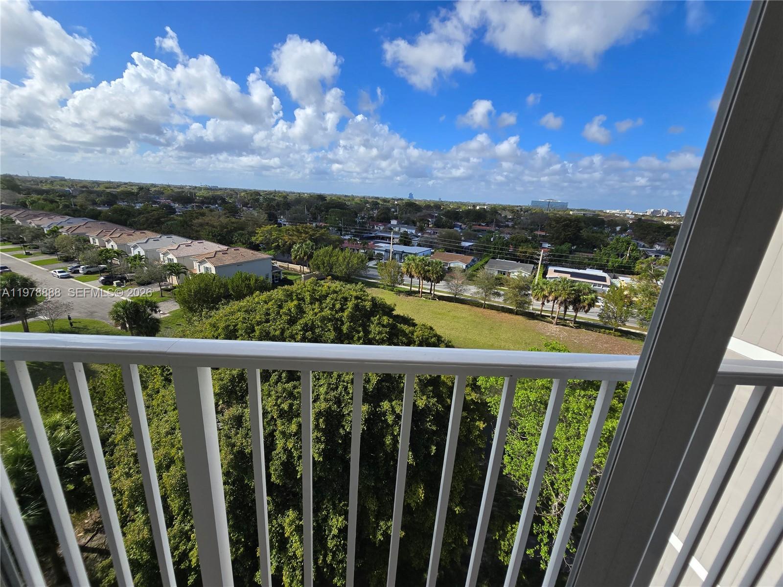 HILLCREST EAST NO 27 COND - Residential