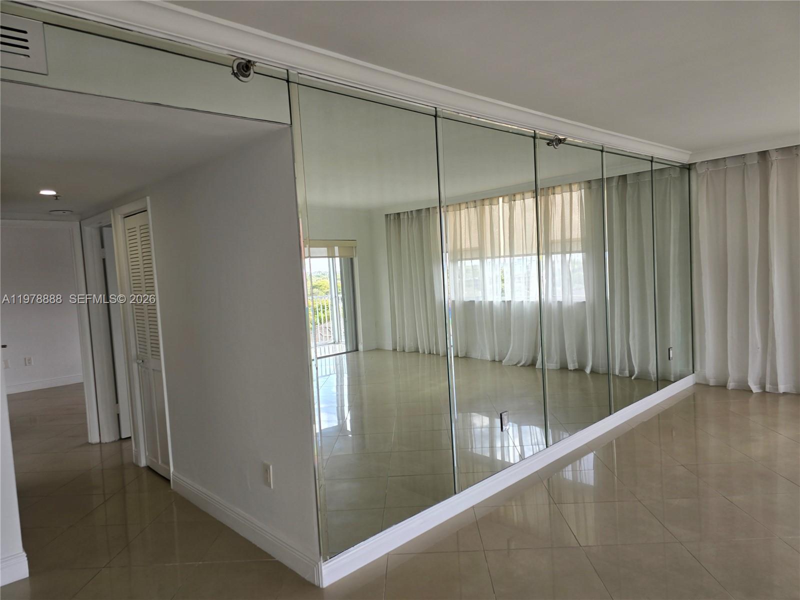 HILLCREST EAST NO 27 COND - Residential