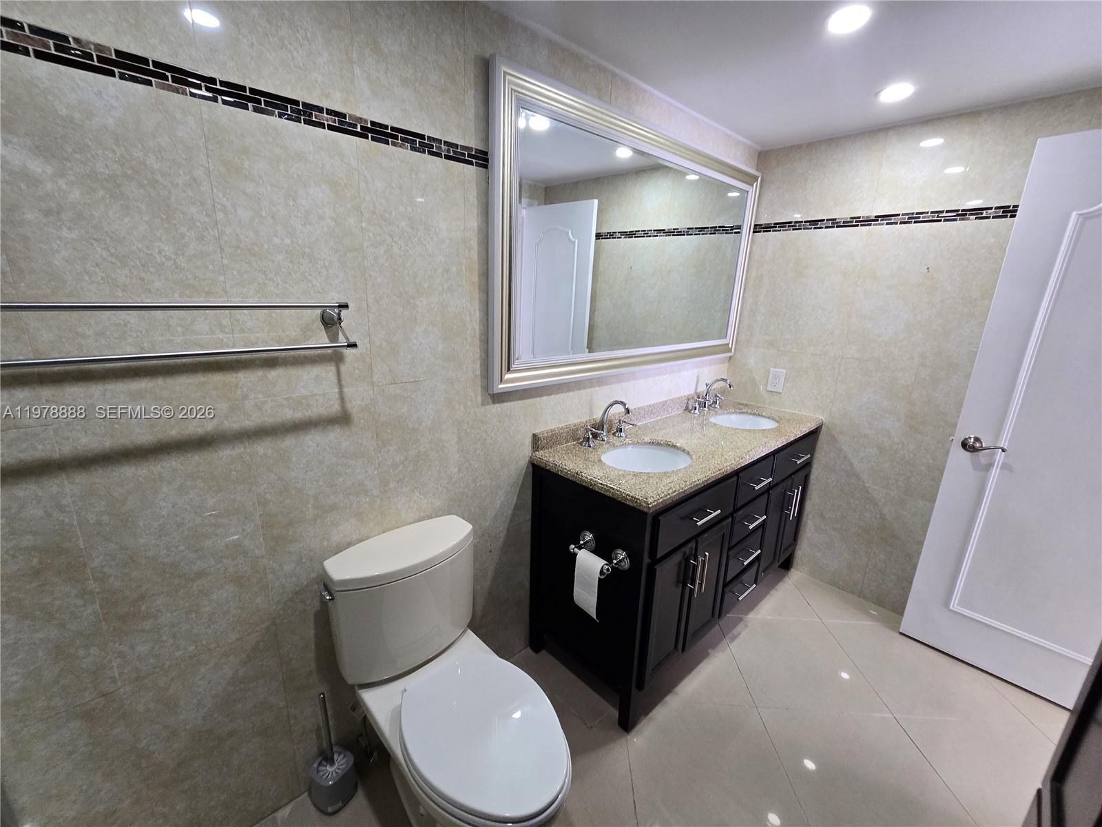 HILLCREST EAST NO 27 COND - Residential