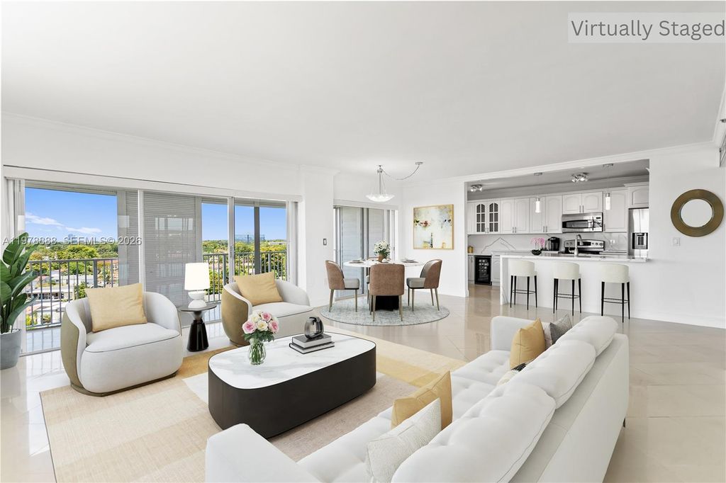 Photo of 3850 Washington St #816, Hollywood, FL 33021 (MLS # A11978888)