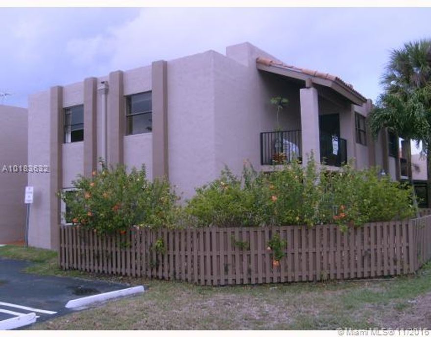 Spectacular 2/2 in the Fontainebleau area.   Central location near malls and highways.  Second level condo.  Spacious bedrooms. Community Pool and Tennis court.  A must see. Will not last!