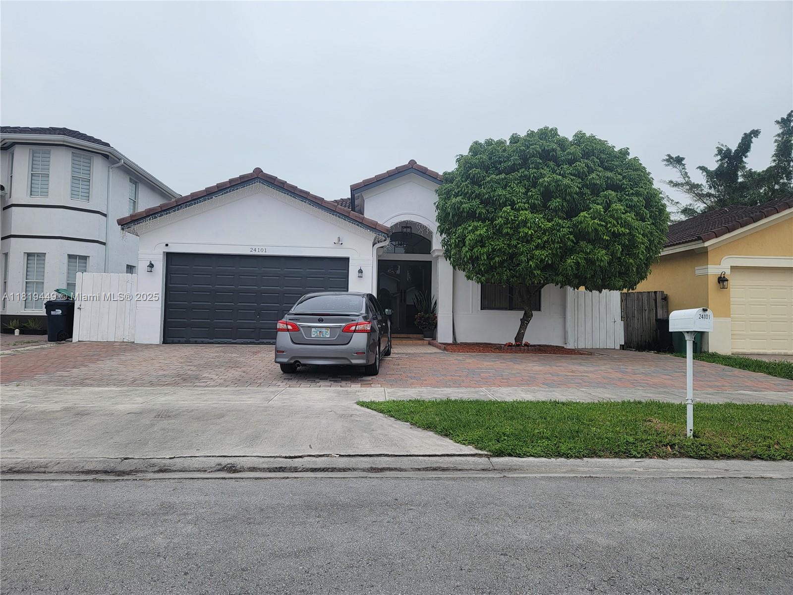Rental Property at 24101 Sw 107th Ave, Homestead, Miami-Dade County, Florida - Bedrooms: 1 
Bathrooms: 1  - $1,000 MO.