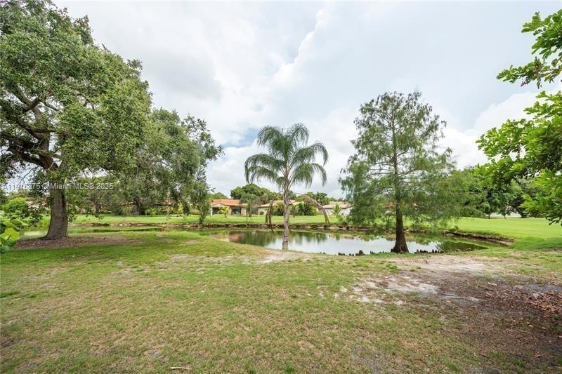 HOLLYWOOD HILLS NORTH SEC - Residential Lease