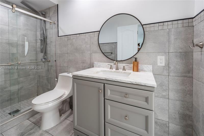 HOLLYWOOD HILLS NORTH SEC - Residential Lease