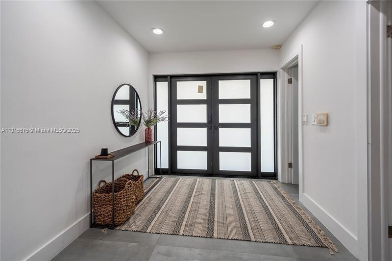 HOLLYWOOD HILLS NORTH SEC - Residential Lease