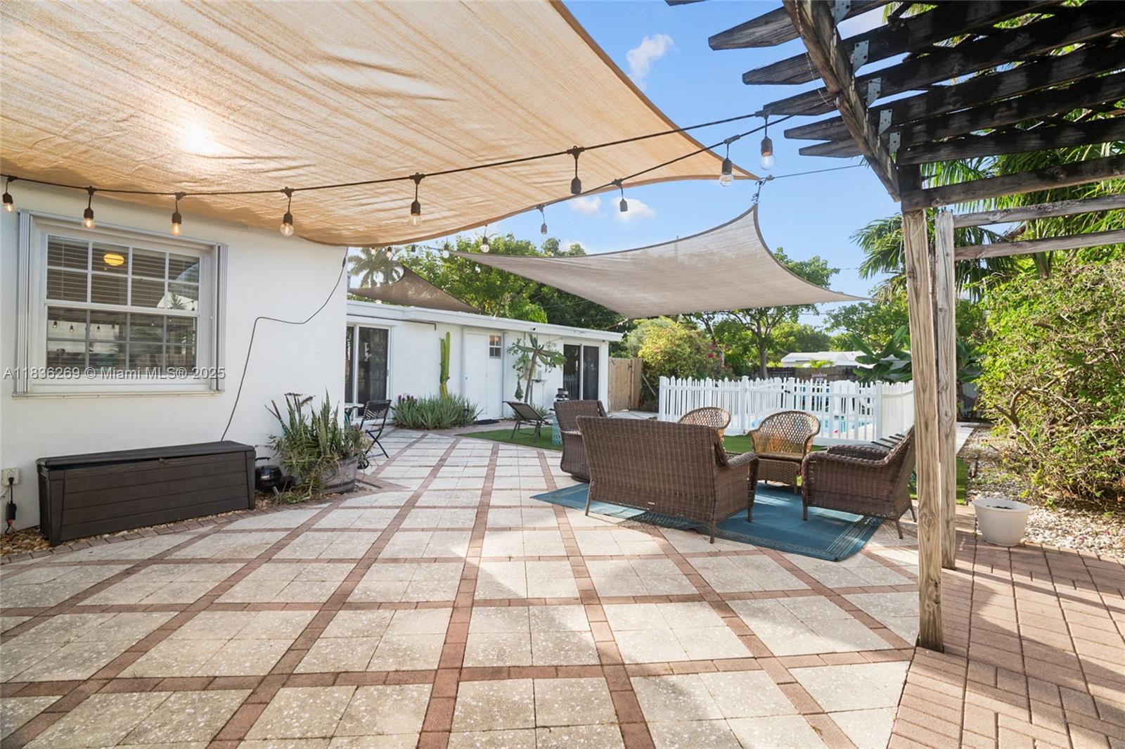 SUNSET TRAILS NO 4 - Residential