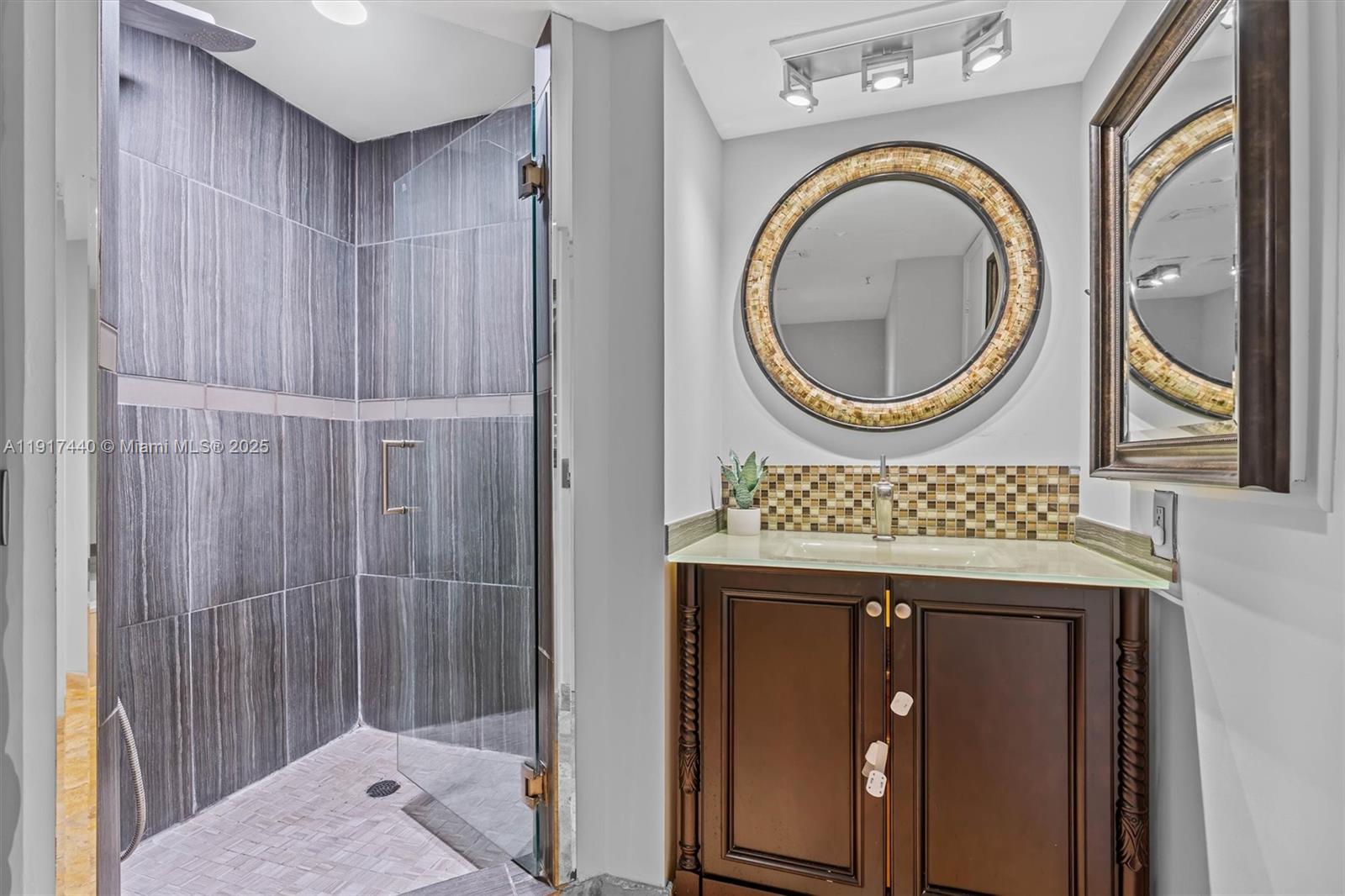 Lands of the President - Residential