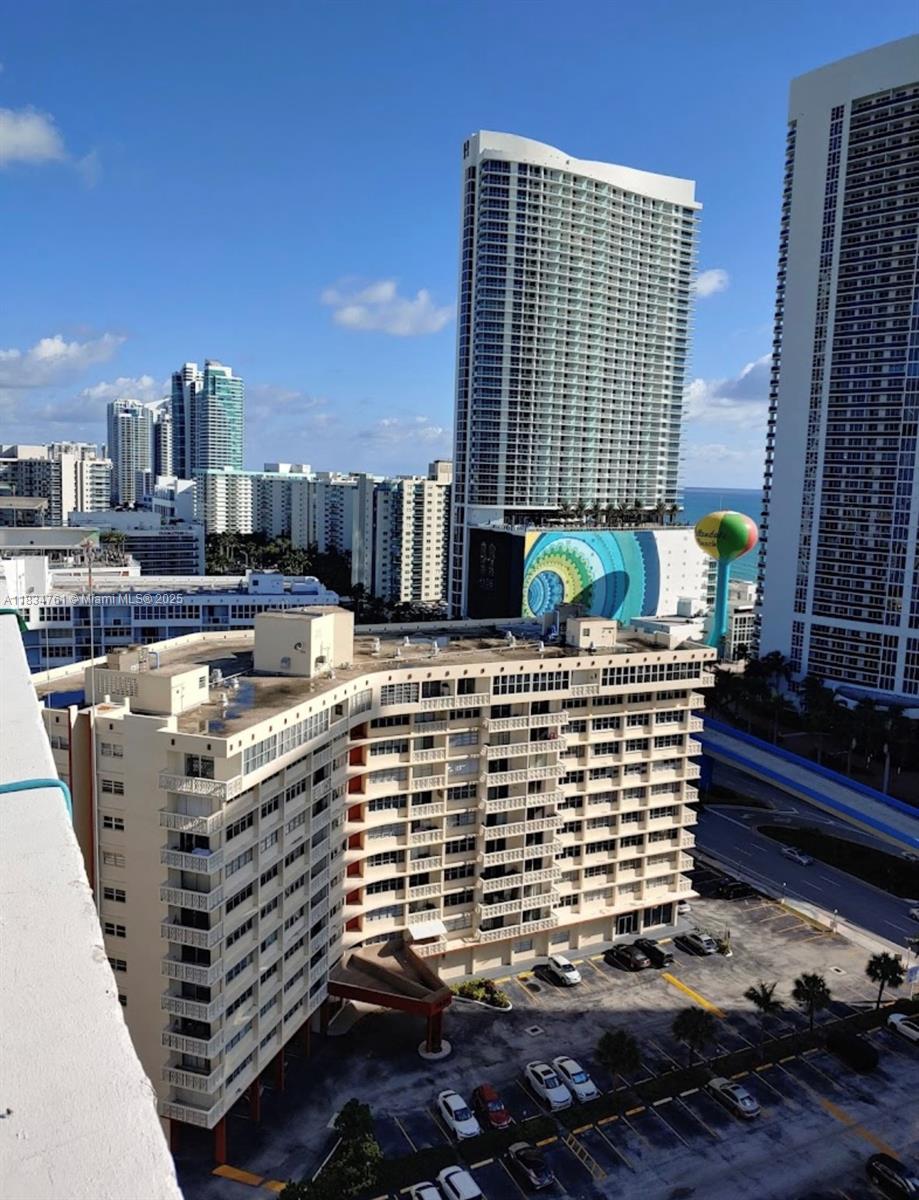 Fully furnished 1BD/1.5BA in Imperial Towers with stunning Intracoastal views—just steps from the beach! Move-in ready with quick approval. The building offers great amenities such as pool, gym, sauna, clubhouse, BBQ area and more. Great location with assigned parking, walking distance to shops, restaurants and the ocean.