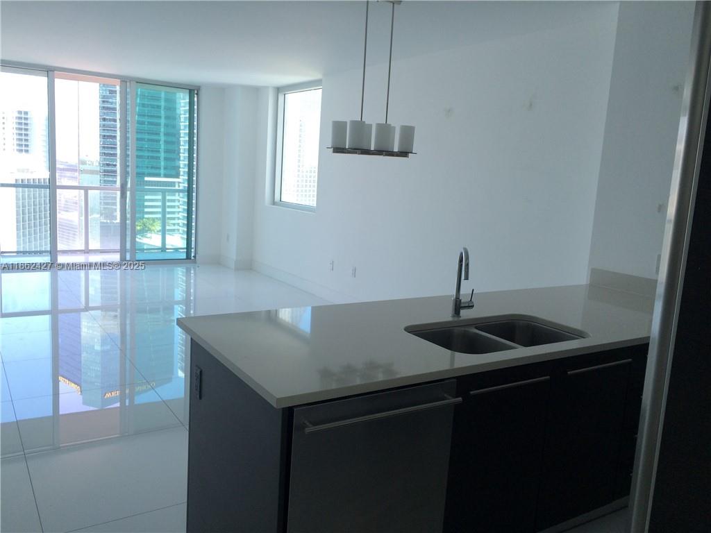 500 BRICKELL WEST CONDO - Residential