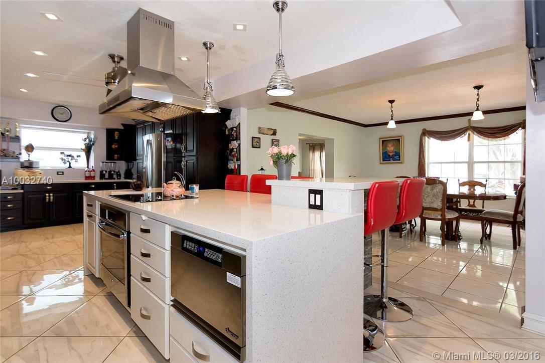 Hollywood Hills 6-22 B - Residential