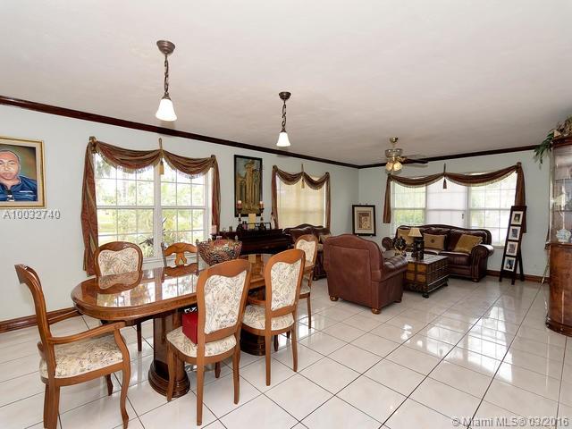 Hollywood Hills 6-22 B - Residential