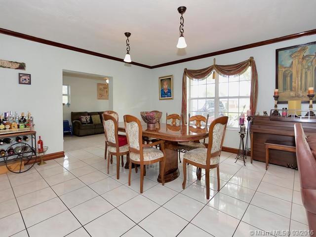 Hollywood Hills 6-22 B - Residential