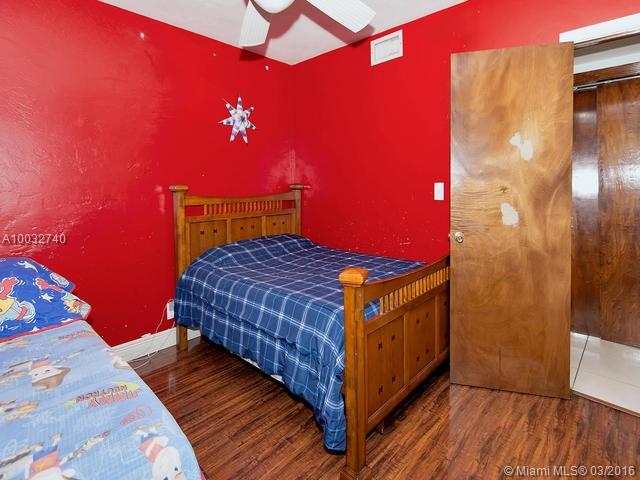 Hollywood Hills 6-22 B - Residential