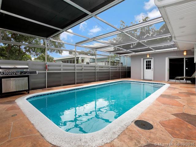 Hollywood Hills 6-22 B - Residential