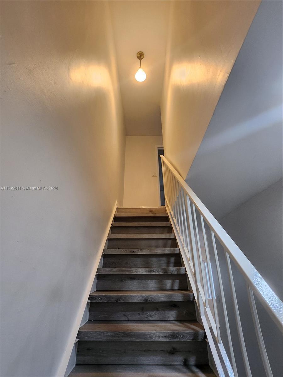 PARKERS CHESTER TERR - Residential Lease