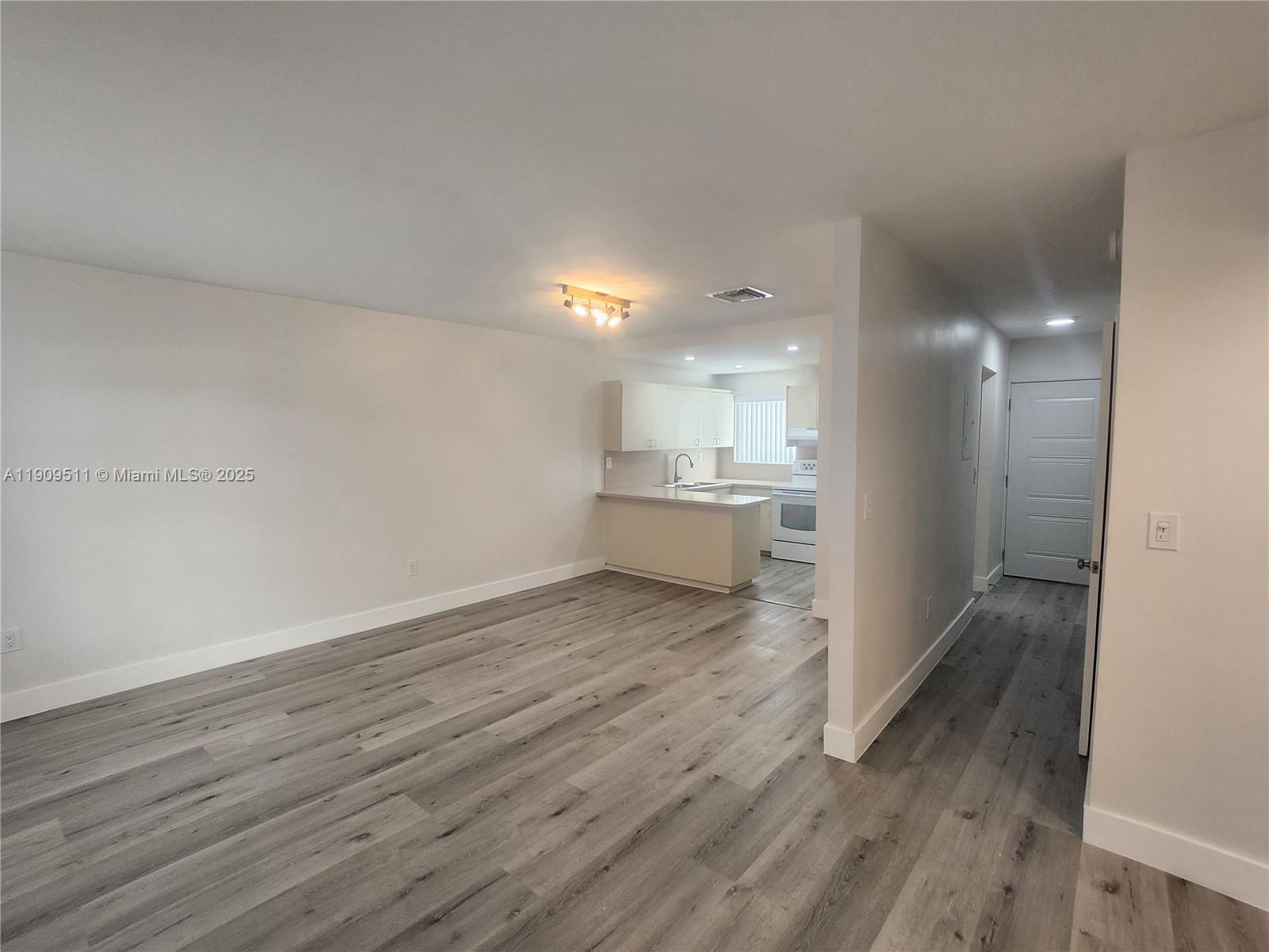 PARKERS CHESTER TERR - Residential Lease