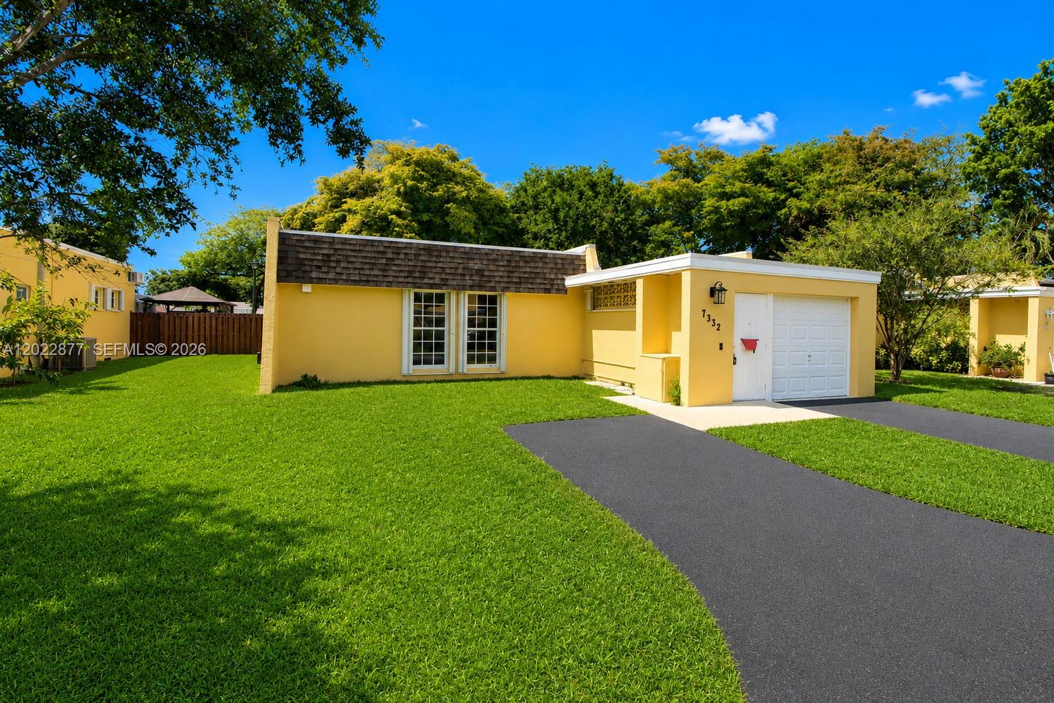 COUNTRY CLUB OF MIAMI FAI - Residential