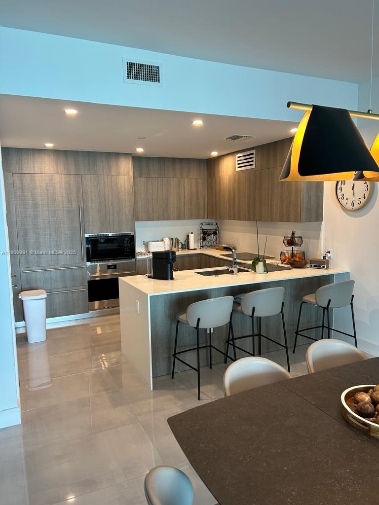 SUNNY ISLES BEACH - Residential Lease