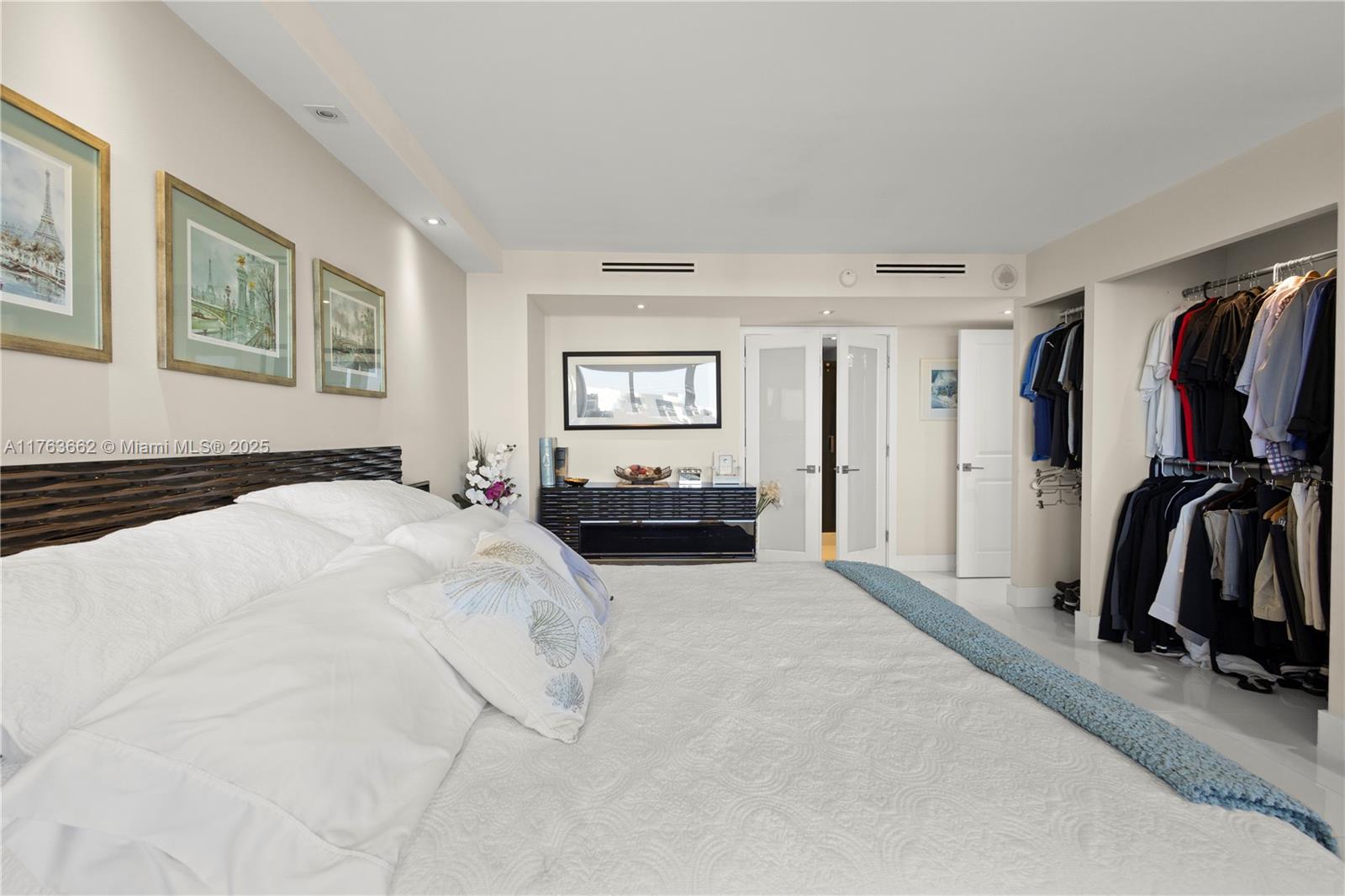 WHITEHALL CONDO - Residential