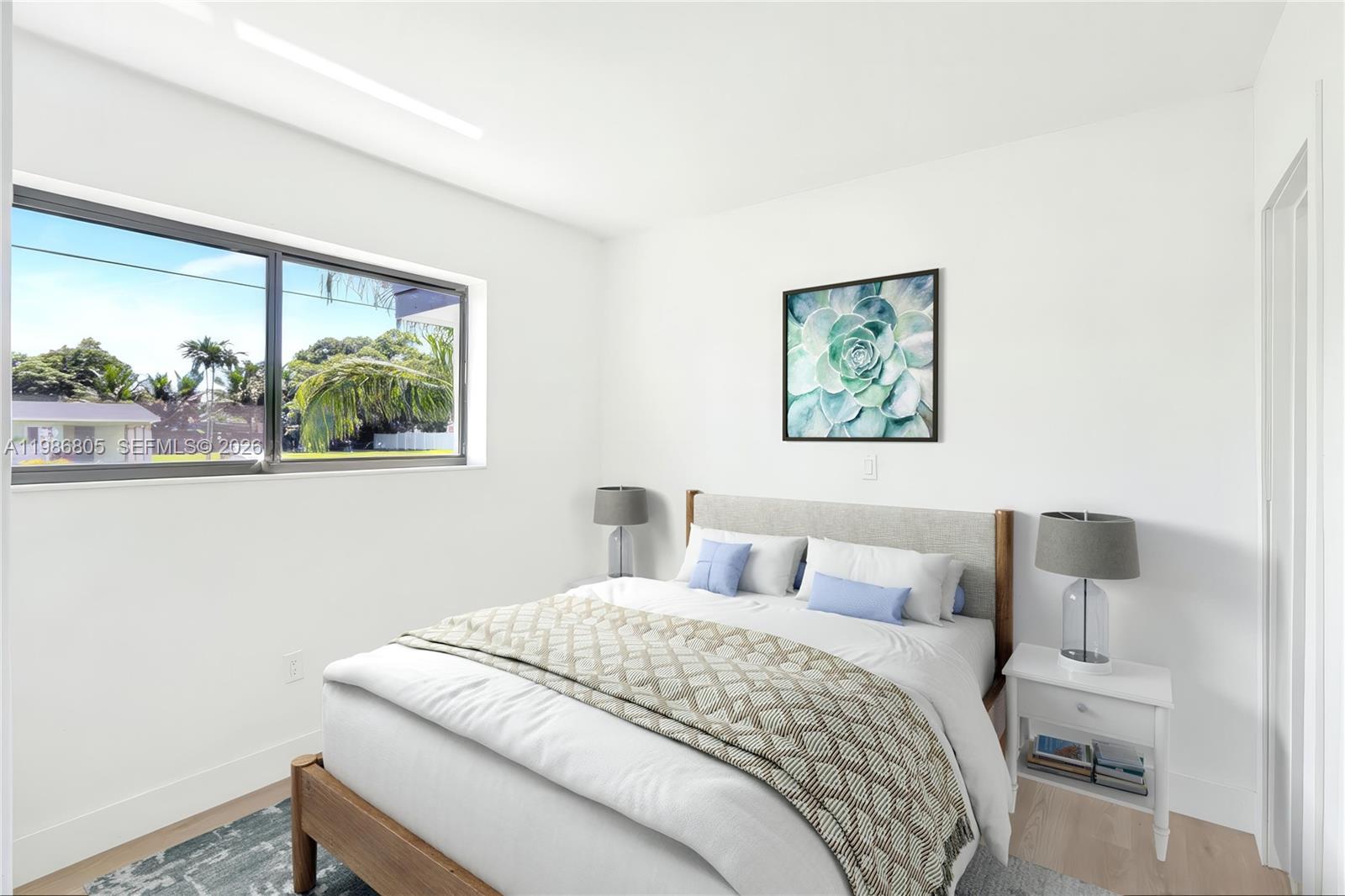 CRAVERO LAKE SHORE EST 3R - Residential