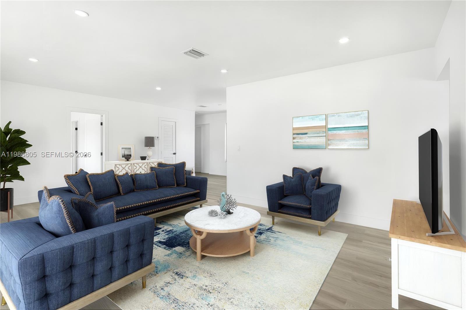 CRAVERO LAKE SHORE EST 3R - Residential