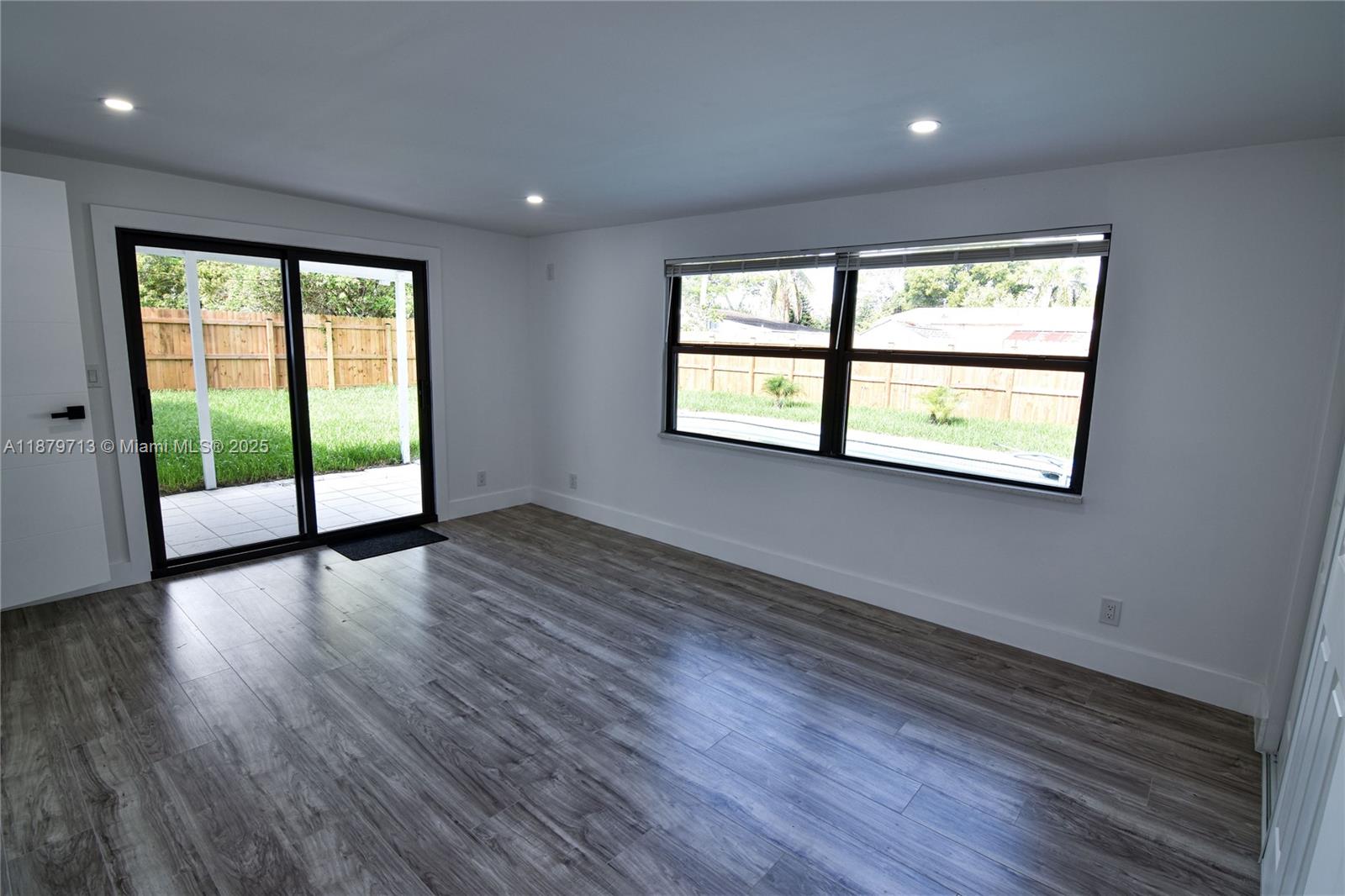 WOODLAND PARK AMD PLAT - Residential