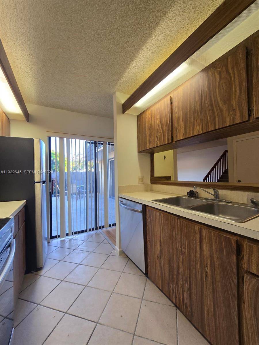 VILLAGE OF SANDALWOOD LAK - Residential