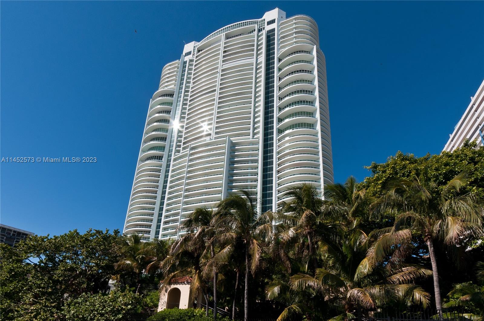 Property for Sale at 1643 Brickell Ave 1006, Miami, Broward County, Florida - Bedrooms: 2 
Bathrooms: 3  - $1,990,000