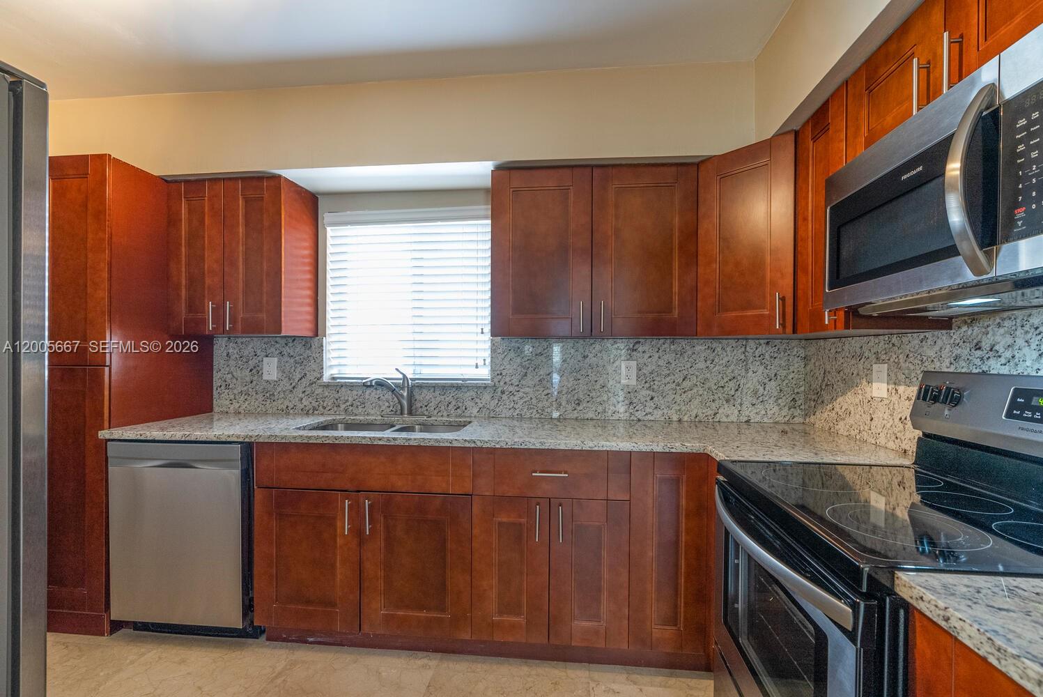 2890 Le Jeune Rd 2890