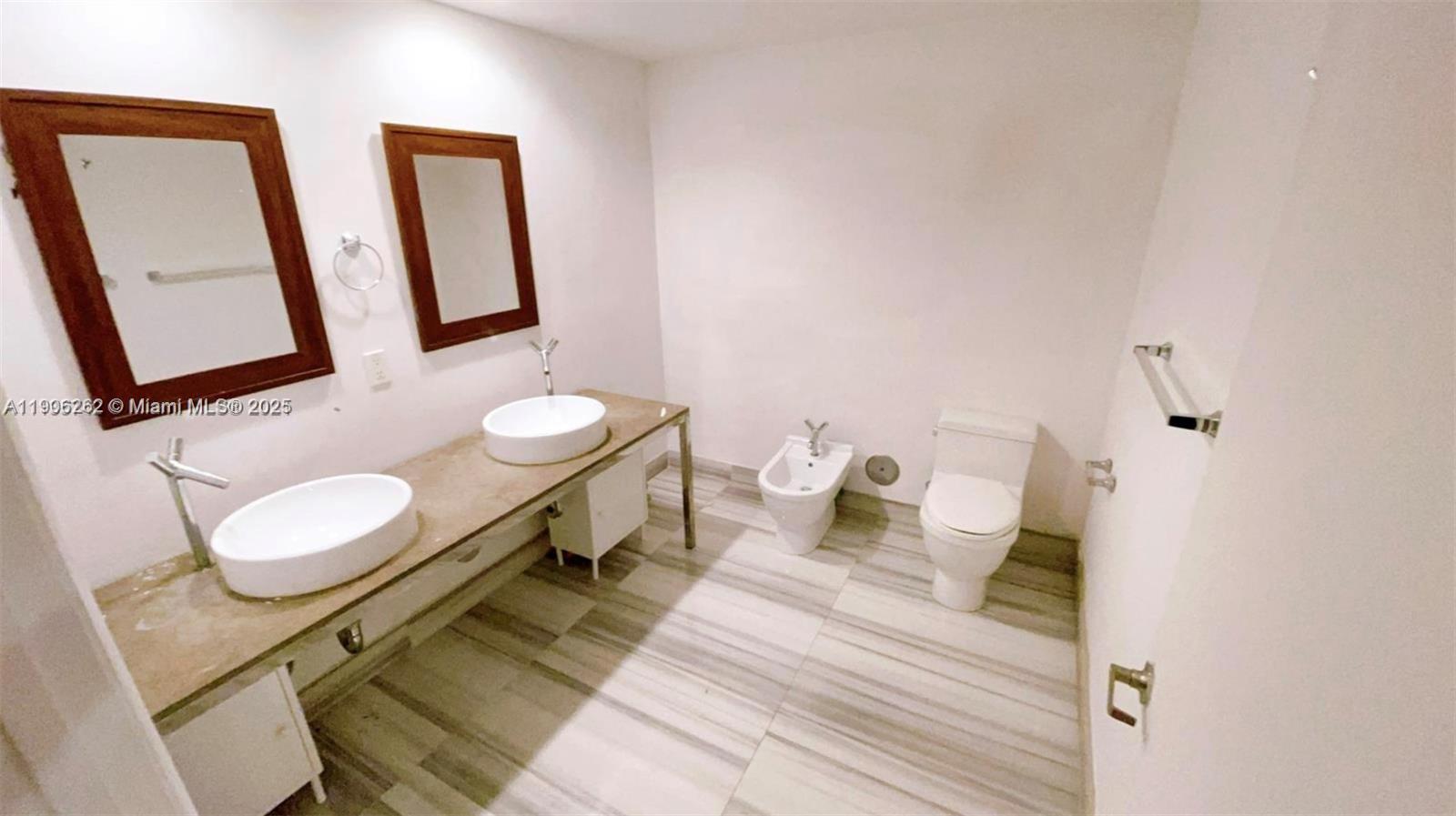 ICON BRICKELL NO TWO - Residential Lease