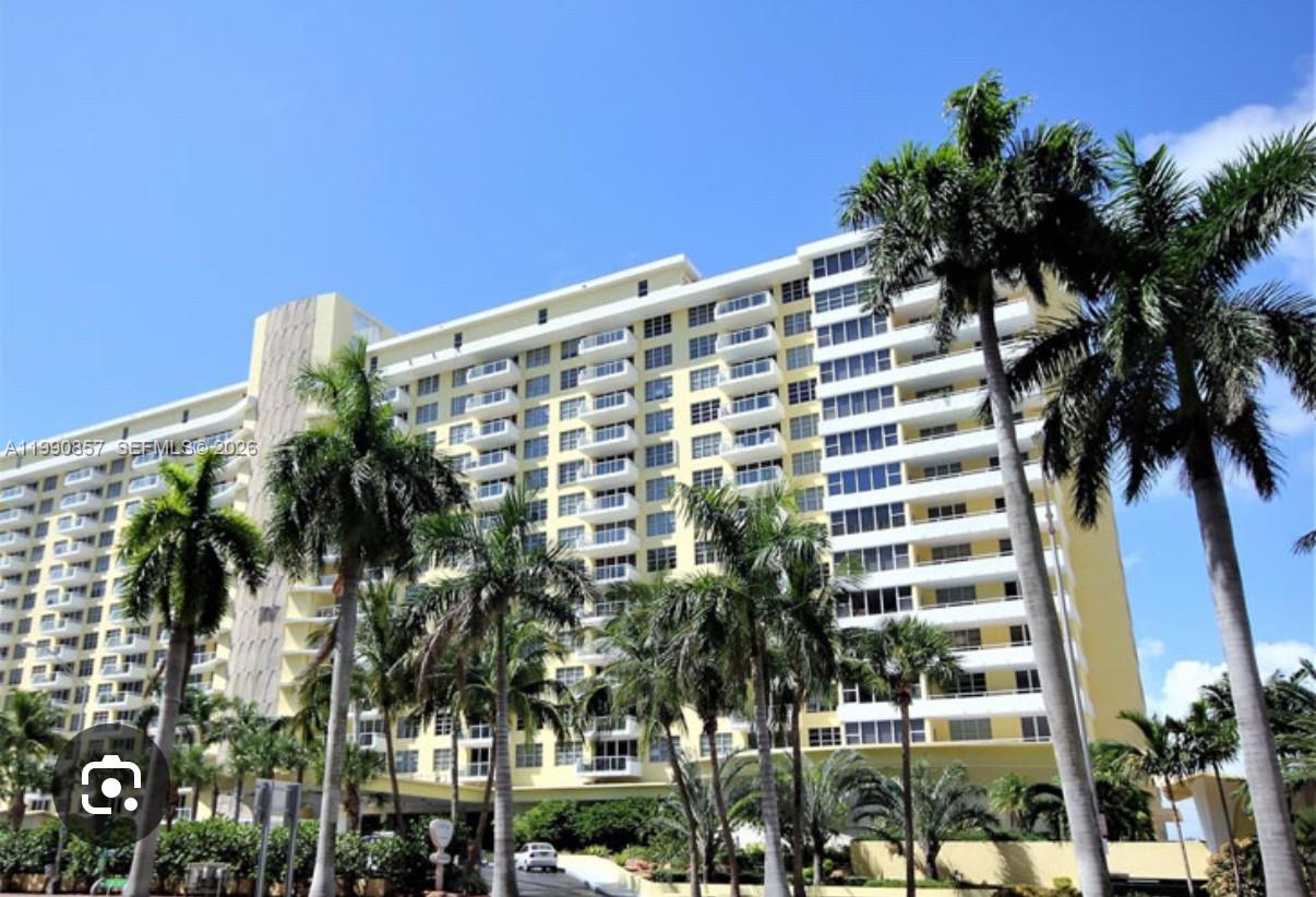 5600 CONDO - Residential