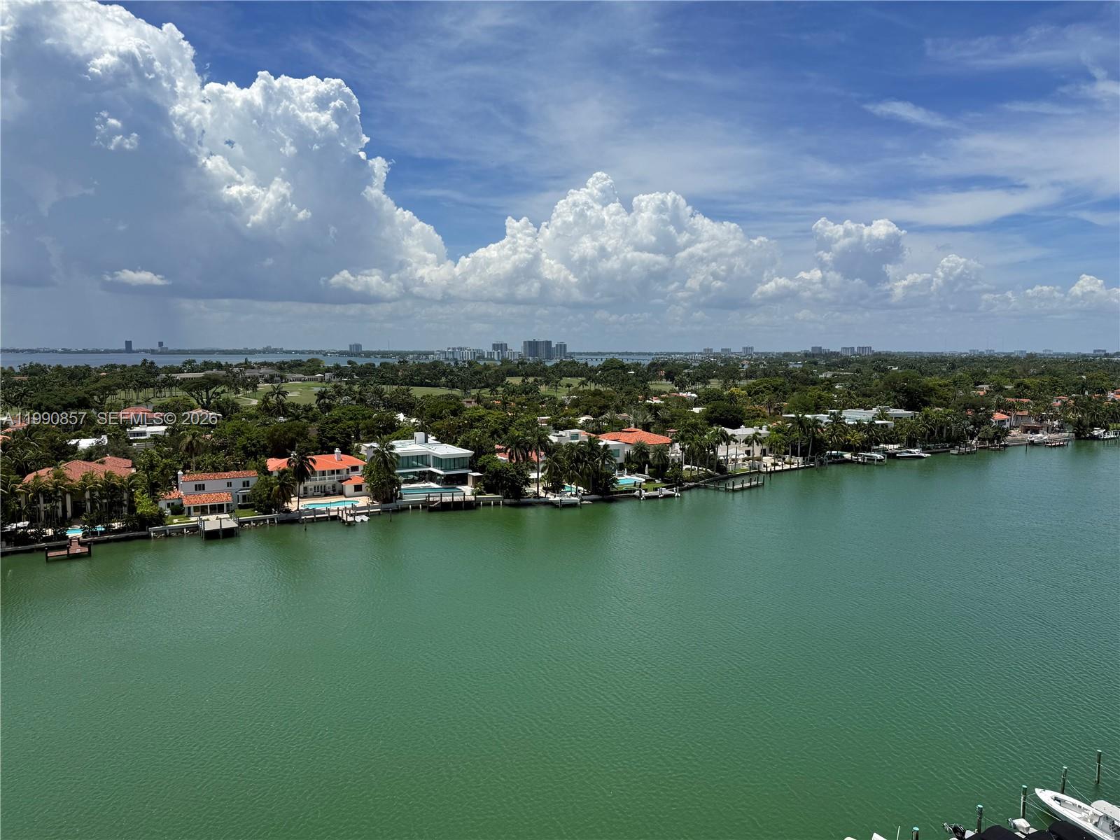 5600 CONDO - Residential