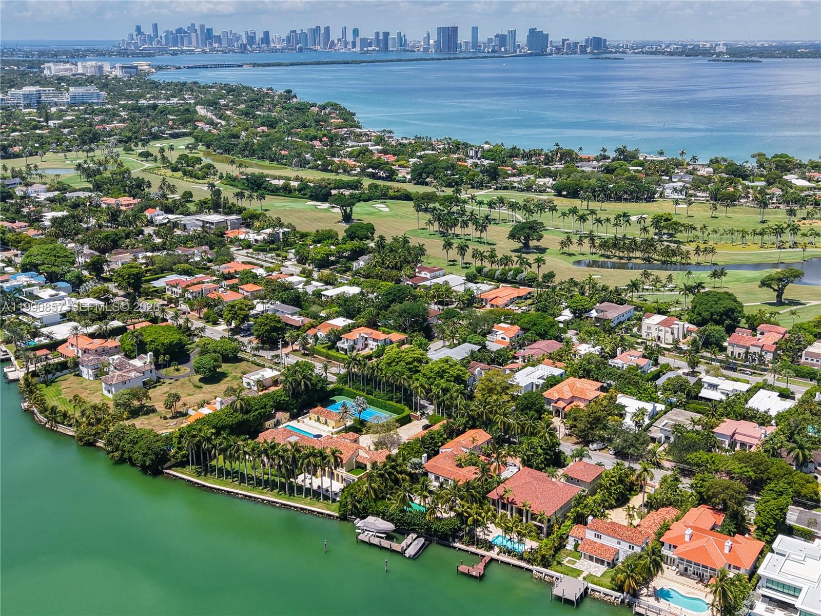 5600 CONDO - Residential