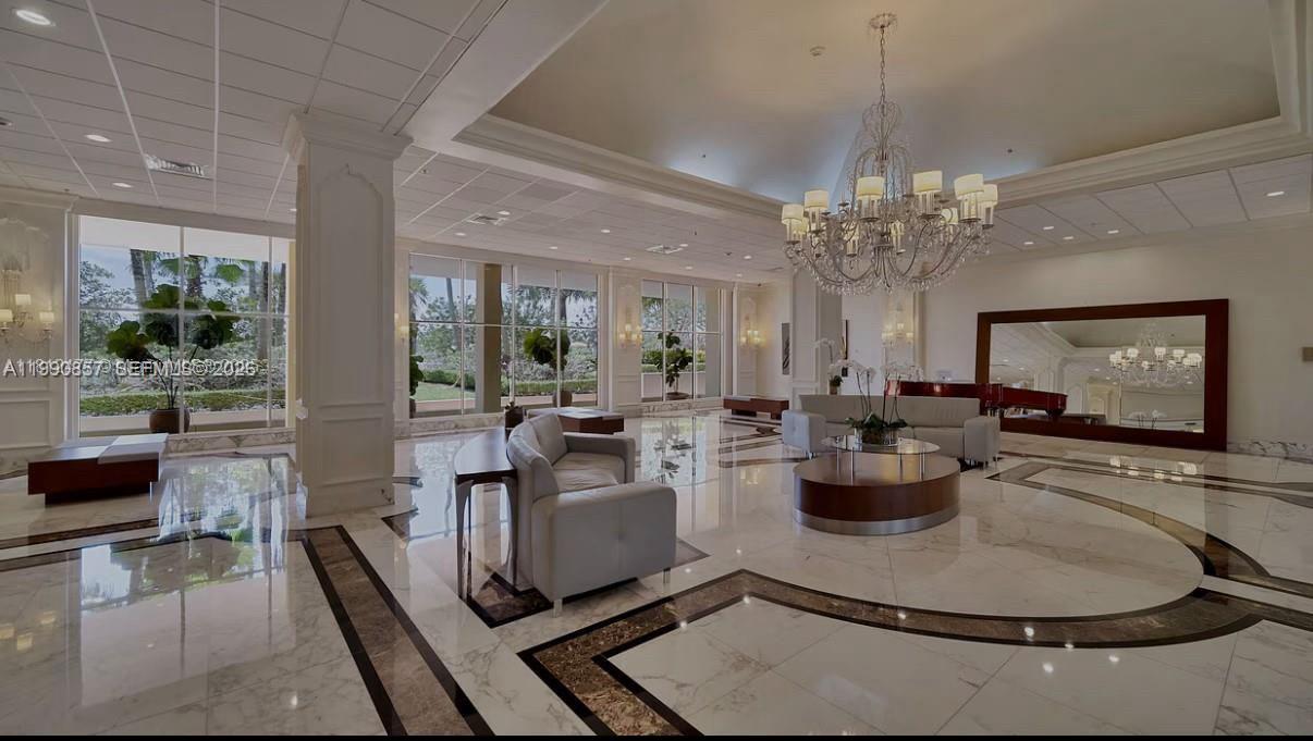 5600 CONDO - Residential