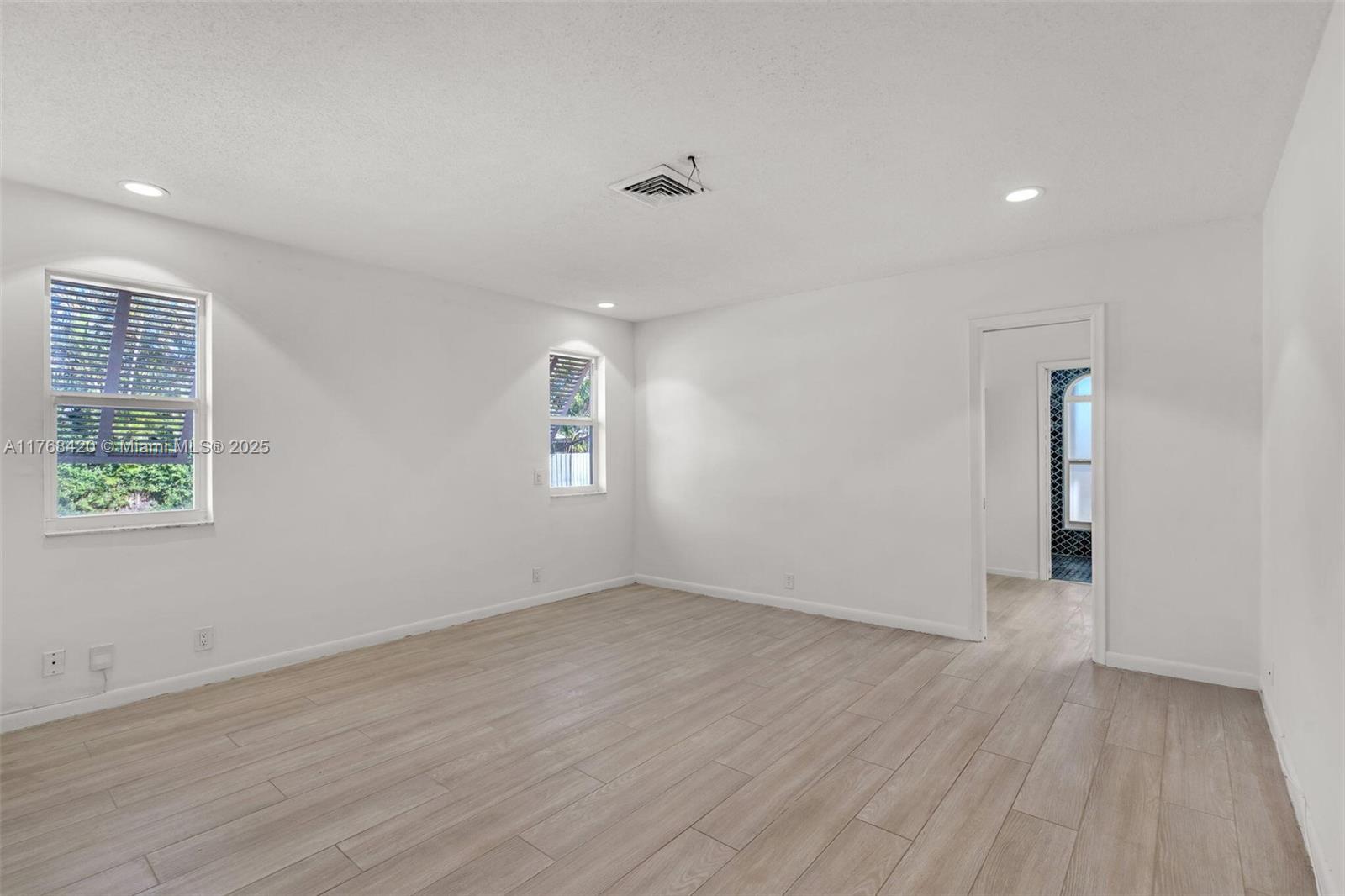 HOLLYWOOD HILLS AMEN PLAT - Residential