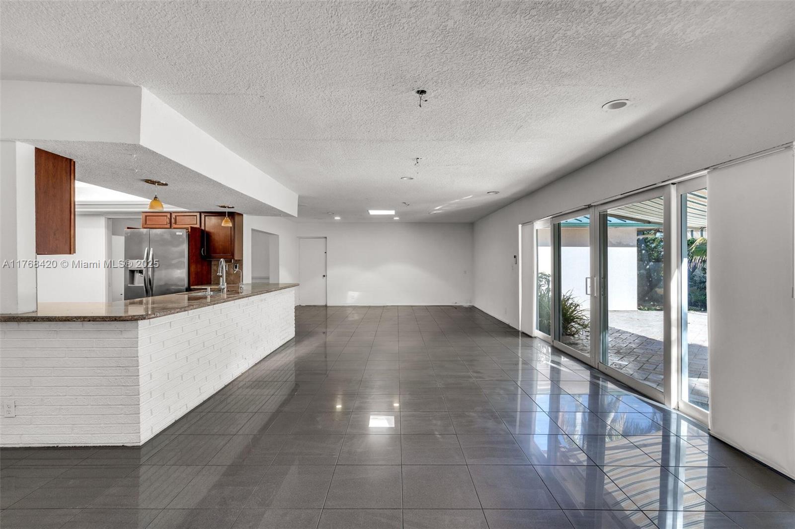HOLLYWOOD HILLS AMEN PLAT - Residential