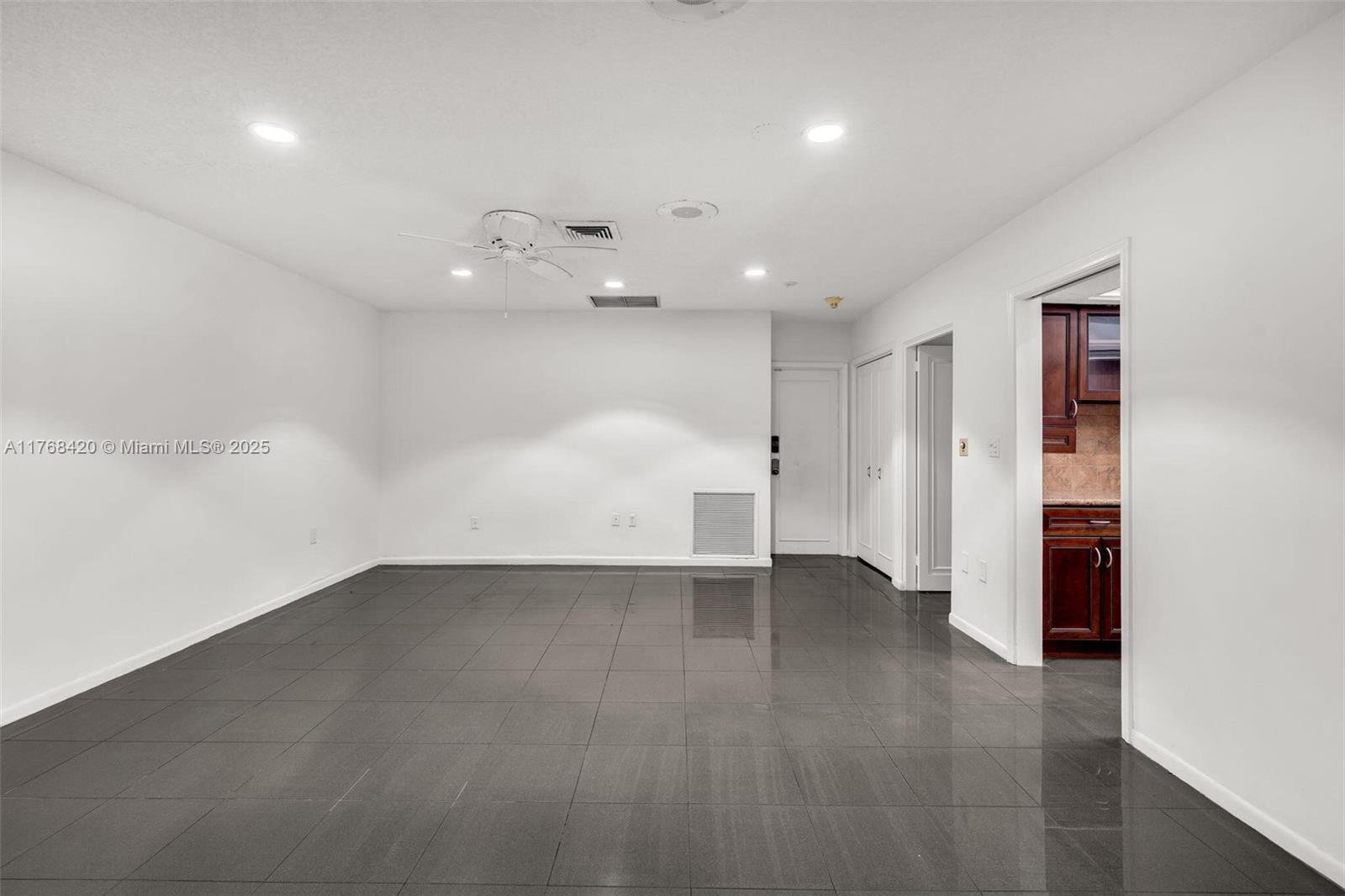 HOLLYWOOD HILLS AMEN PLAT - Residential