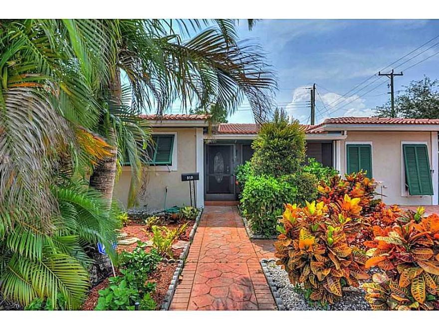 Unbelievably priced at $164 per SQFT, this stunning home with over 2050sqft Living Area and Lot Size of over 8600sqft presents an inviting corner-lot curb appeal, a sizable kitchen, generous living room, and a fenced backyard with a private pool perfect f or your family. This home is minutes away from the beach, downtown areas, and excellent schools. Hurricane shutters and shed included in sale. Not taking advantage of this investment opportunity would be mad! Easy to show!