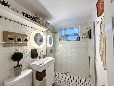 Tiny photo for 1115 Meridian Ave #Townhouse, Miami Beach, FL 33139 (MLS # A12026867)