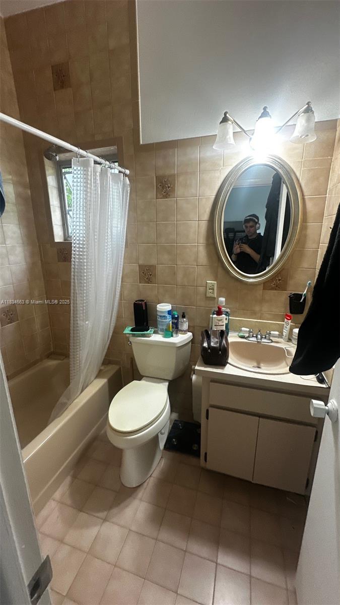 2944 SW 25th Ter STUDIO