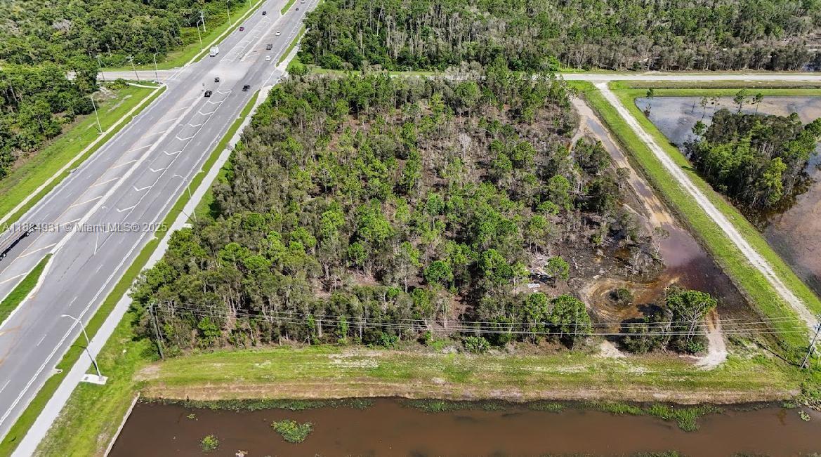 Lee County Unincorporated - Land